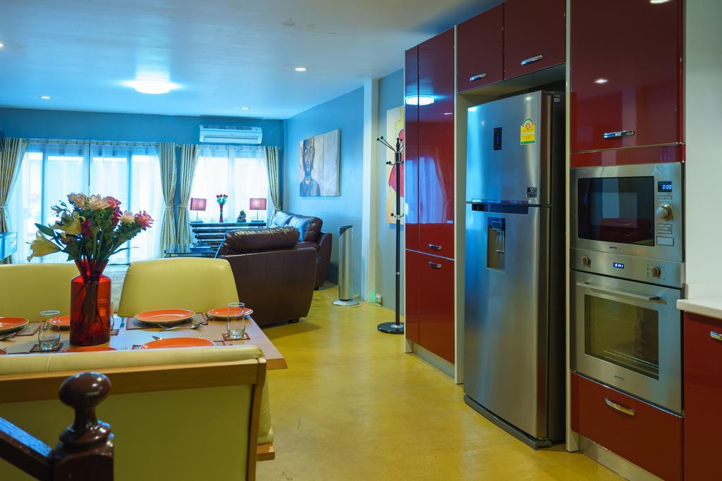 Luxury Town House In The Heart Of The Old City เชียงใหม่ ภายนอก รูปภาพ